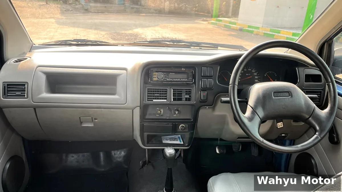 Isuzu Panther LM 2002 - foto 2