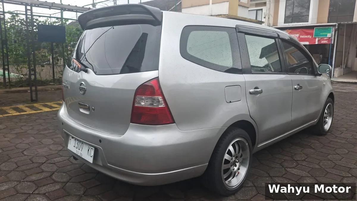 Livina SV Manual 2010 - foto 3